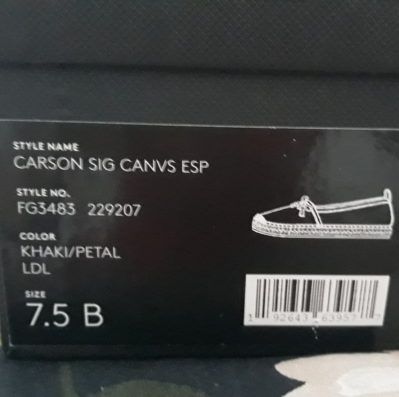 shoes - Picture 3 of 3